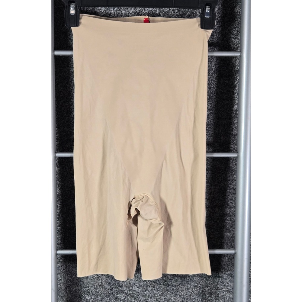 Spanx Trust Your Thinstincts Mid-Thigh Power Short Nude Beige 2123 Size Medium